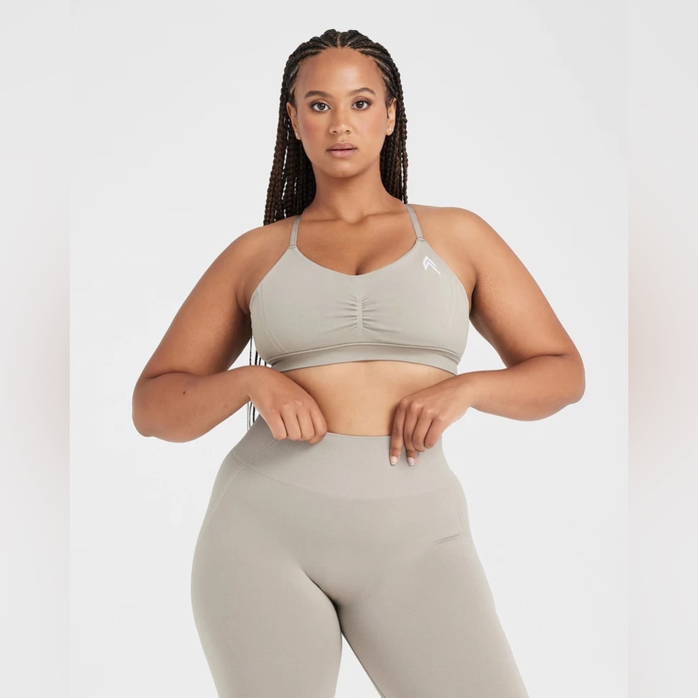 Oner Active Beige/Sand Seamless Crop Sports Bra